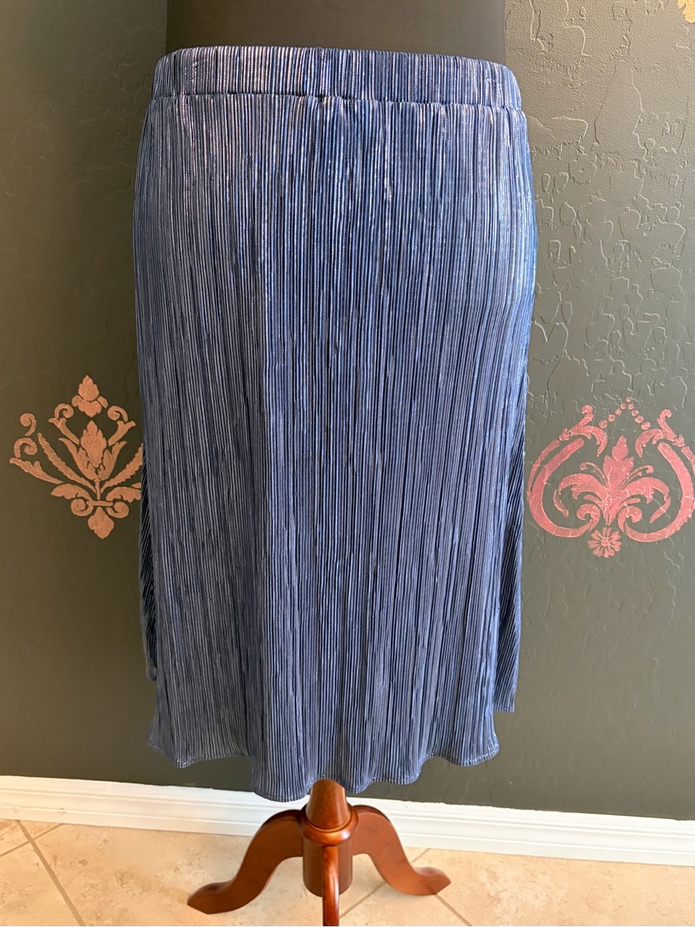 LOFT Blue Ribbed Midi Skirt - Elastic Waist
